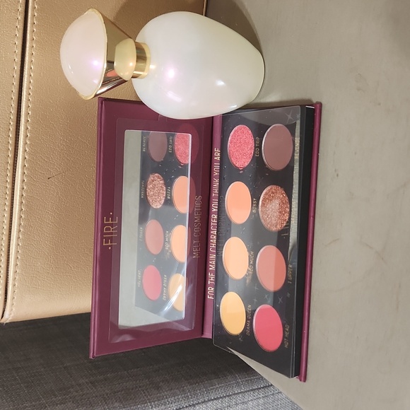 Bad Side Zodiac Eyeshadow Palette - Picture 2 of 6